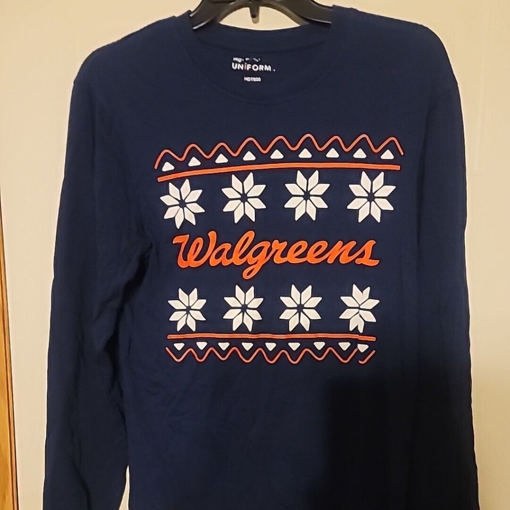 Walgreens Holiday long sleeve t-shirt unisex size s